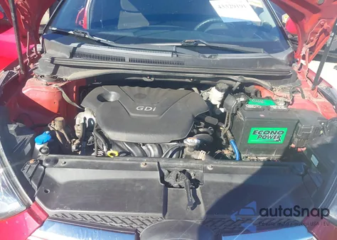 2016 Hyundai Veloster из США, поврежденный, VIN KMHTC6AD3GU256527